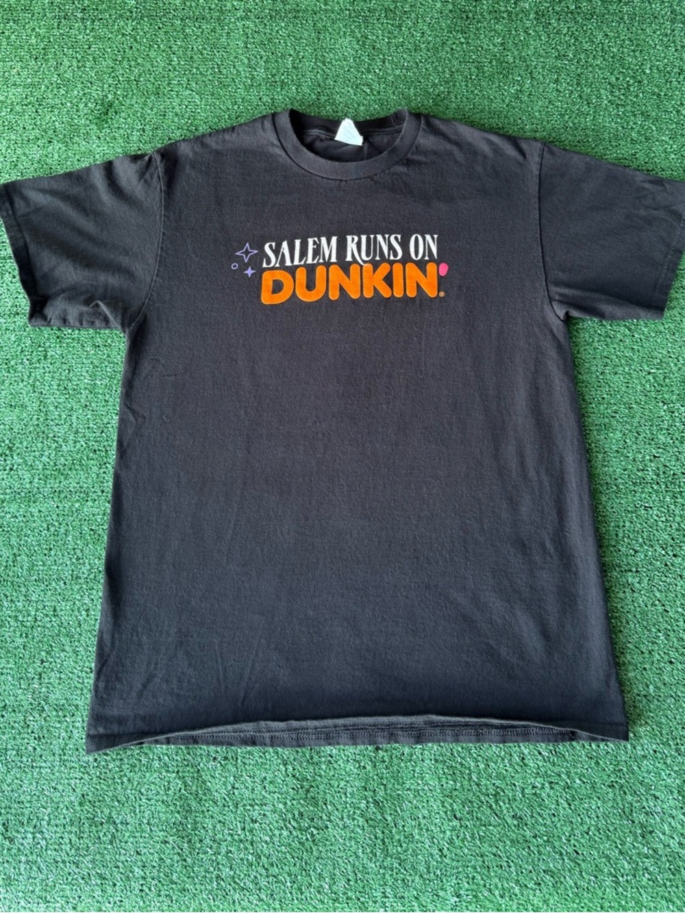 Y2k Dunkin Donuts Salem mass Runs On Dunkin black t-shirt size medium